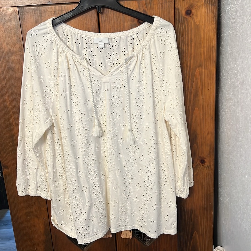 I Jill women’s size large 3/4 length eyelet top